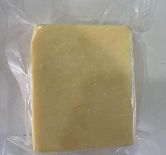 Mature White Cheddar Cheese (per 200g)